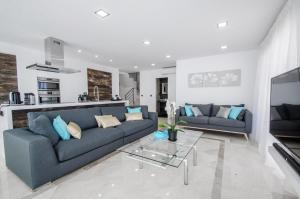 Posedenie v ubytovaní Gorgeous 170 sq.m. penthouse with sea view terraces