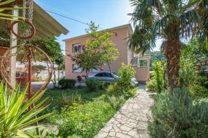 Κήπος έξω από το Apartman Nena Crikvenica