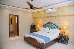 Gallery image of Orchards Cottage Hotel in Karachi