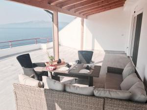 Posedenie v ubytovaní Vita Mediterranea - Saranda Design Apartment
