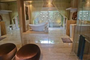 Ein Sitzbereich in der Unterkunft Grand Mega Resort & Spa