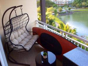 Area soggiorno di Pico de Loro Lagoon View
