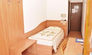 Katil atau katil-katil dalam bilik di Hotel Midi