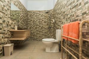 Ein Badezimmer in der Unterkunft Castro Villa