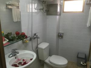 Phòng tắm tại Thu Guest House