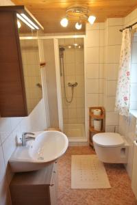 Gallery image of Obst & Gästehof Brandl in Hartmannsdorf +27 photos
