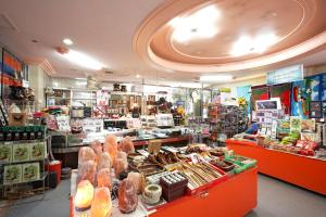 a store filled with lots of different types of food at Hyundai Soo Resort Sokcho in Sokcho