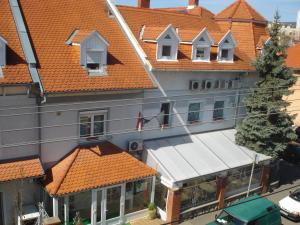 Budova, v ktorej sa hotel nachádza