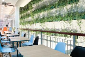 Restauracja lub miejsce do jedzenia w obiekcie Ibis Bandung Pasteur