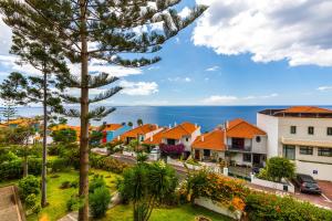 カニコにあるVista Oceano IIの住宅街の景色を望む +8枚の写真