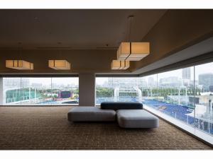 Bazén v ubytování Nihon Seinenkan Hotel nebo v jeho okolí