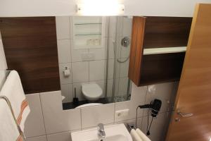 Koupelna v ubytování Haus Arosa