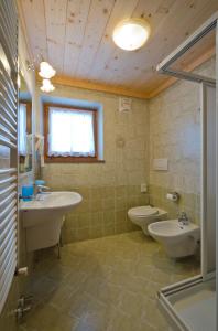 Gallery image of Hotel Al Viel B&B in Canazei