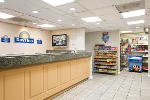 Gallery image of Days Inn by Wyndham Norfolk Airport in Norfolk