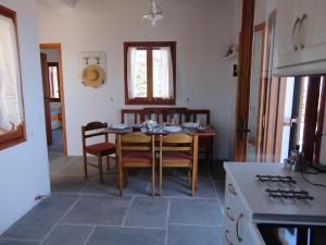 Фотография из галереи Villa Thori at Poulati Sifnos в городе Артемон +18 фотографий