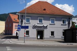 Das Gebäude in dem sich das Bed & Breakfast befindet