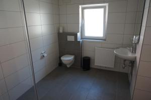 Ein Badezimmer in der Unterkunft Gösserhof