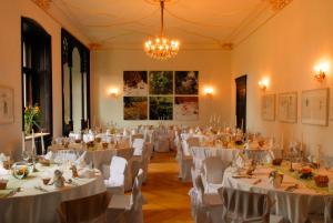 Restaurace v ubytování Romantik Hotel Schloss Reichenow