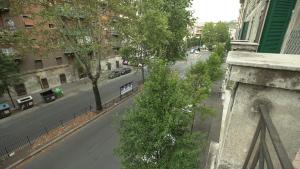 The surrounding neighborhood or a neighborhood close to a vendégházakat