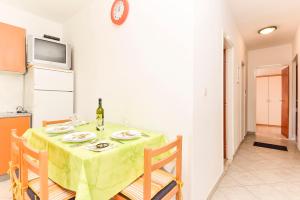 Kuchyň nebo kuchyňský kout v ubytování Apartments Zoricic