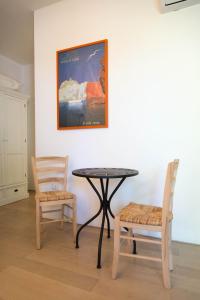 A seating area at Il Gamberino