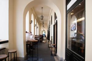 A restaurant or other place to eat at Gabriella studio in the downtown.