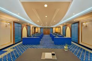 A área empresarial e/ ou a sala de conferências de Ezdan Hotel Doha