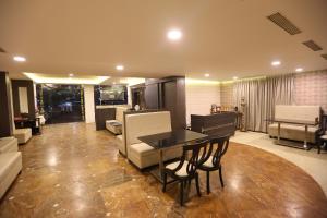 Gallery image of Hotel La Castle in Chennai