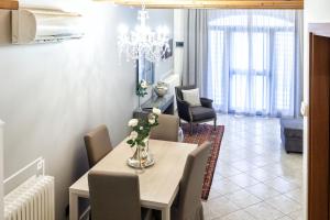 Predel za sedenje v nastanitvi Stella Marina 4 + 5 fotografij