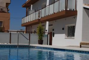 Bazén v ubytování Hotel Moli Boutique nebo v jeho okolí