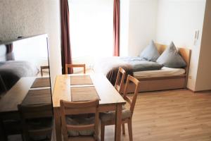 A seating area at Hotel Linnert