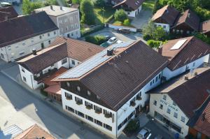 Et luftfoto af Bimesmeier Gasthof & Pension