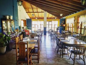 מסעדה או מקום אחר לאכול בו ב-Pousada Monte Verde