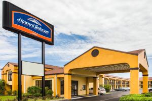 a downtown burnett hotel sign in front of a building at Howard Johnson by Wyndham Panama City in Panama City