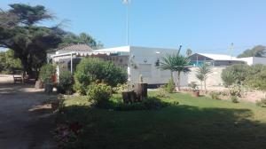 Fotografie z fotogalerie ubytování En Finca Las Dunas dos Chalets con jacuzzis en primera linea de playa , uno de 4 dormitorios y otro de 2 dormitorios, Llama al Seiscientos veintisiete Cuatrocientos diecisiete Trescientos noventa y ocho v destinaci Rota