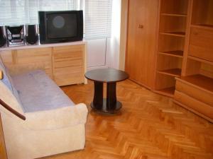 Ein Sitzbereich in der Unterkunft Apartment na Pecherske
