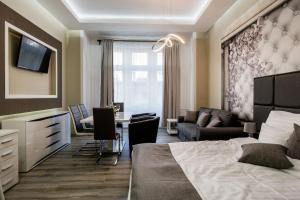 A Golden Star Modern Luxury Apartments and Suites Budapest tesisinde bir oturma alanı