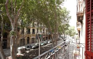 バルセロナにあるAlcam Borrell Bigのギャラリーの写真