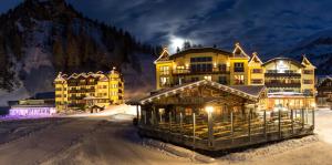 Hotel Almschlössl & Schrotteralm v zimě
