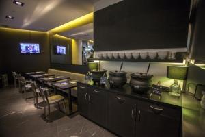 Cucina o angolo cottura di Hotel Grey