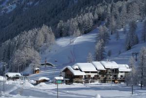Albergo Boule de Neige v zimě