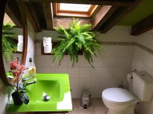 Koupelna v ubytování La Casona de Rudagüera
