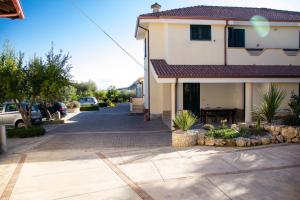 Gallery image of Villa Garden in Drapia +66 photos