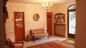 A seating area at Hotel Josefa