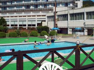 
The swimming pool at or close to Misasa Royal Hotel
