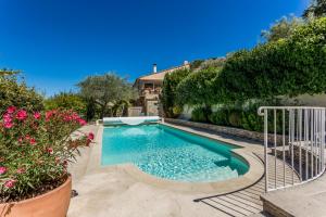 Gallery image of Les Terrasses du Luberon in Bonnieux