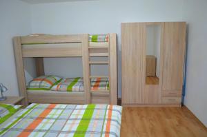 Postel nebo postele na pokoji v ubytování Apartmán Pohoda Nová Pec