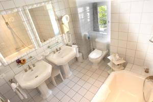 Koupelna v ubytování Hotel Gasthof Löwen