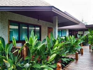 Zahrada ubytování Naiyang Park Resort - SHA Extra Plus