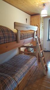 Dviaukštė lova arba lovos apgyvendinimo įstaigoje Un "gioiello" di fronte alle Dolomiti